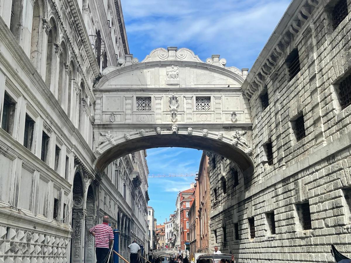 Apartamento Ca' Ai Sospiri Venecia Exterior foto