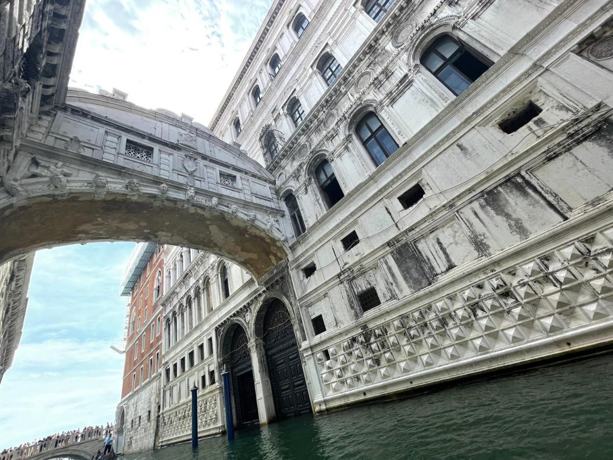 Apartamento Ca' Ai Sospiri Venecia Exterior foto